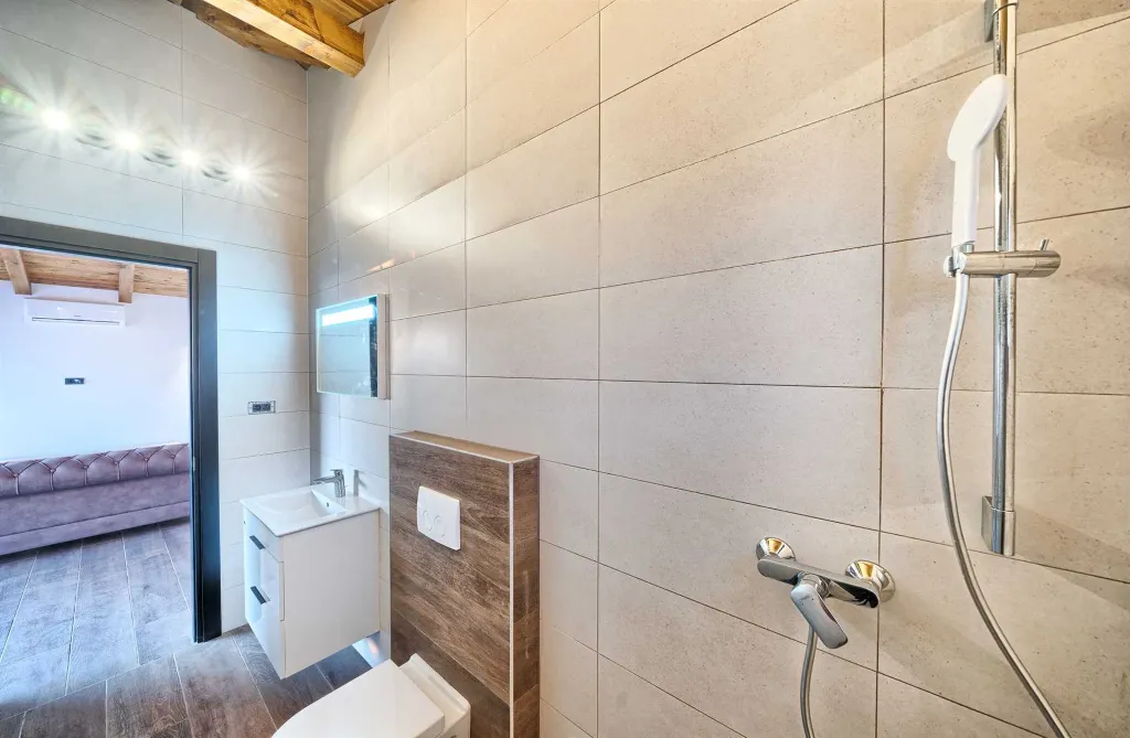 Beachfront Bungalow Retreat Murter