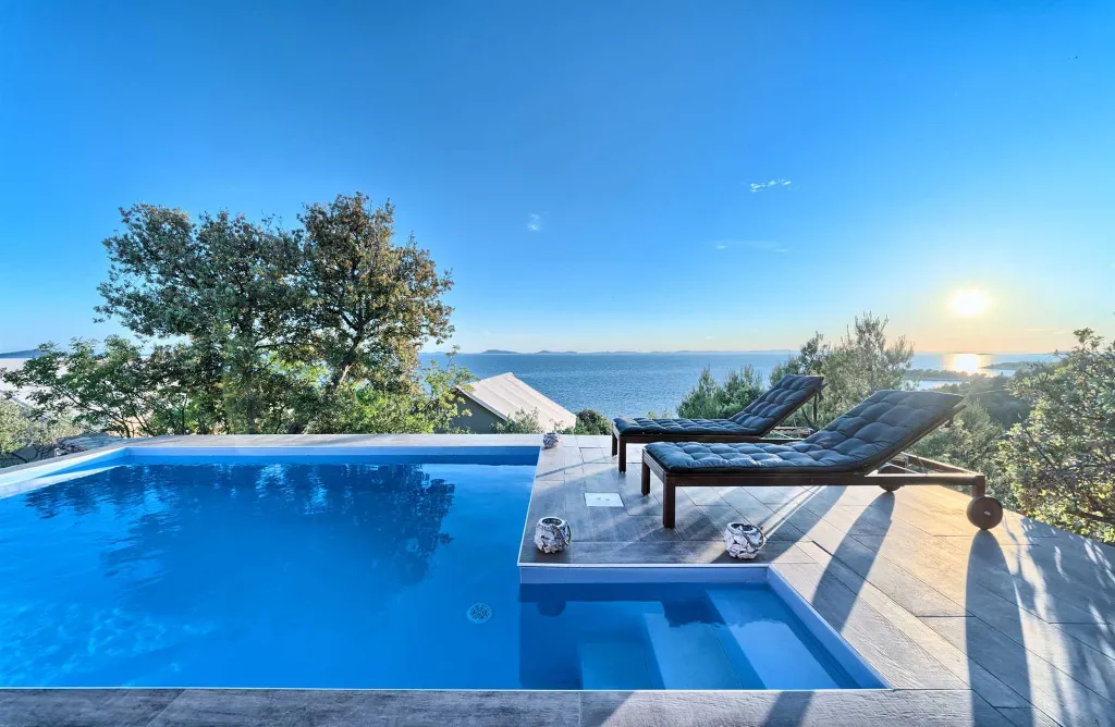 Seaside Bungalow Retreat with Private Pool, Murter