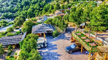 Seaside Bungalow Retreat with Private Pool, Murter