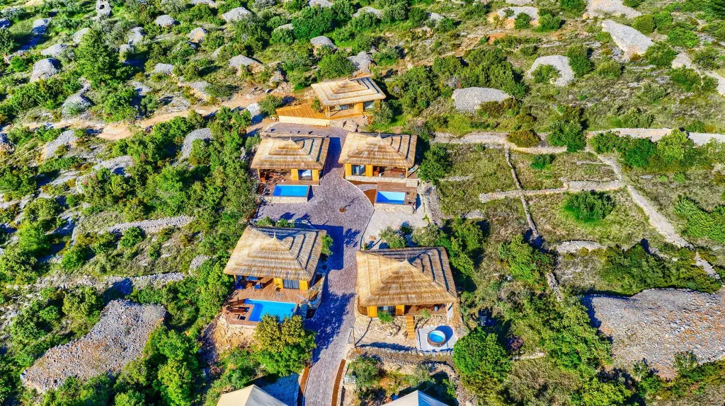 Seaside Bungalow Retreat with Private Pool, Murter