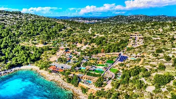 Seaside Bungalow Retreat with Private Pool, Murter