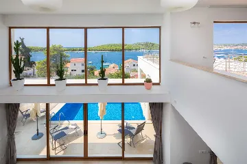 Modern 5-Bedroom Villa with Heated Pool in Rogoznica