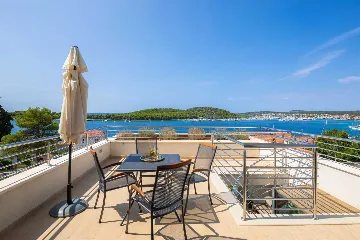 Modern 5-Bedroom Villa with Heated Pool in Rogoznica