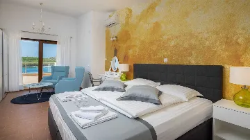 Modern 5-Bedroom Villa with Heated Pool in Rogoznica