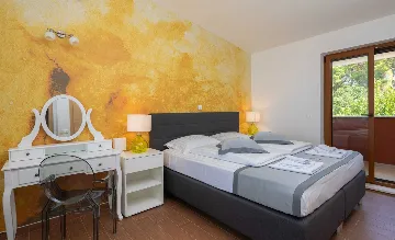 Modern 5-Bedroom Villa with Heated Pool in Rogoznica