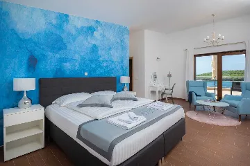 Modern 5-Bedroom Villa with Heated Pool in Rogoznica