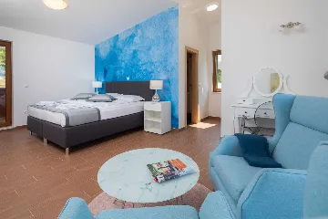 Modern 5-Bedroom Villa with Heated Pool in Rogoznica