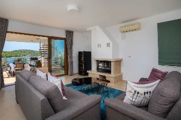 Modern 5-Bedroom Villa with Heated Pool in Rogoznica