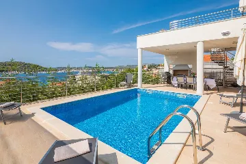 Modern 5-Bedroom Villa with Heated Pool in Rogoznica