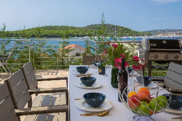 Modern 5-Bedroom Villa with Heated Pool in Rogoznica