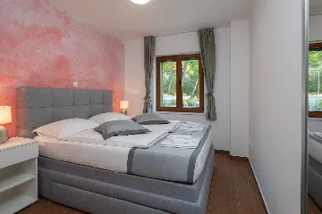 Modern 5-Bedroom Villa with Heated Pool in Rogoznica