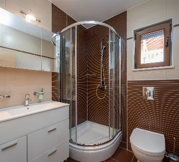 Modern 5-Bedroom Villa with Heated Pool in Rogoznica