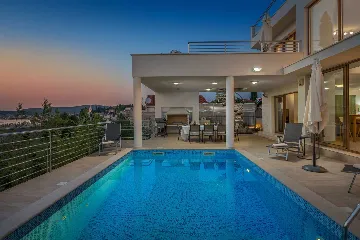 Modern 5-Bedroom Villa with Heated Pool in Rogoznica