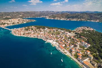 Modern 5-Bedroom Villa with Heated Pool in Rogoznica