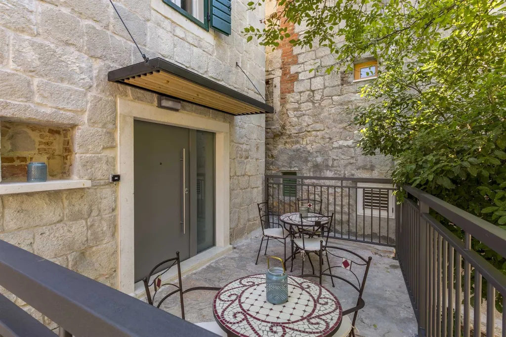Modern Studio Apartment in Split City Center