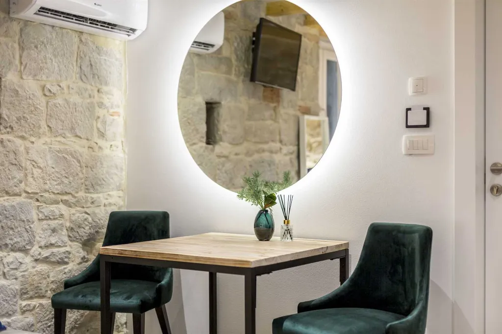Elegant City Apartment for Two in Split