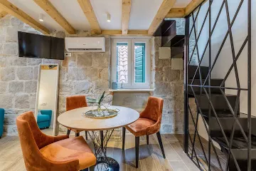 Central Apartment Suite for 3 in Split