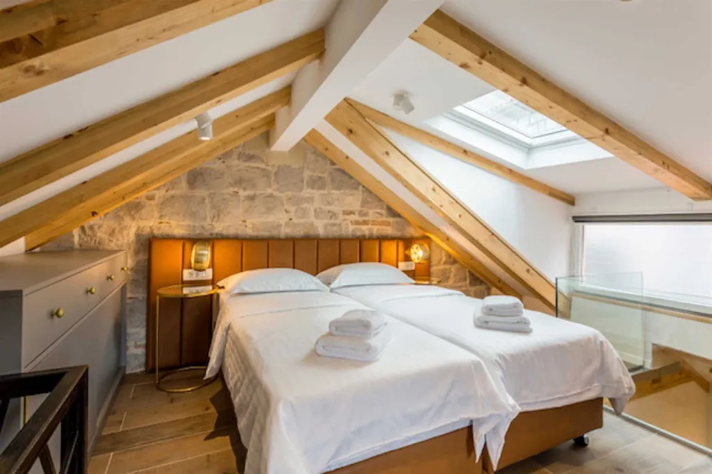 Central Apartment Suite for 3 in Split