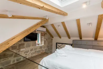 Central Apartment Suite for 3 in Split