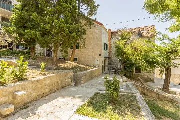 Central Apartment Suite for 3 in Split