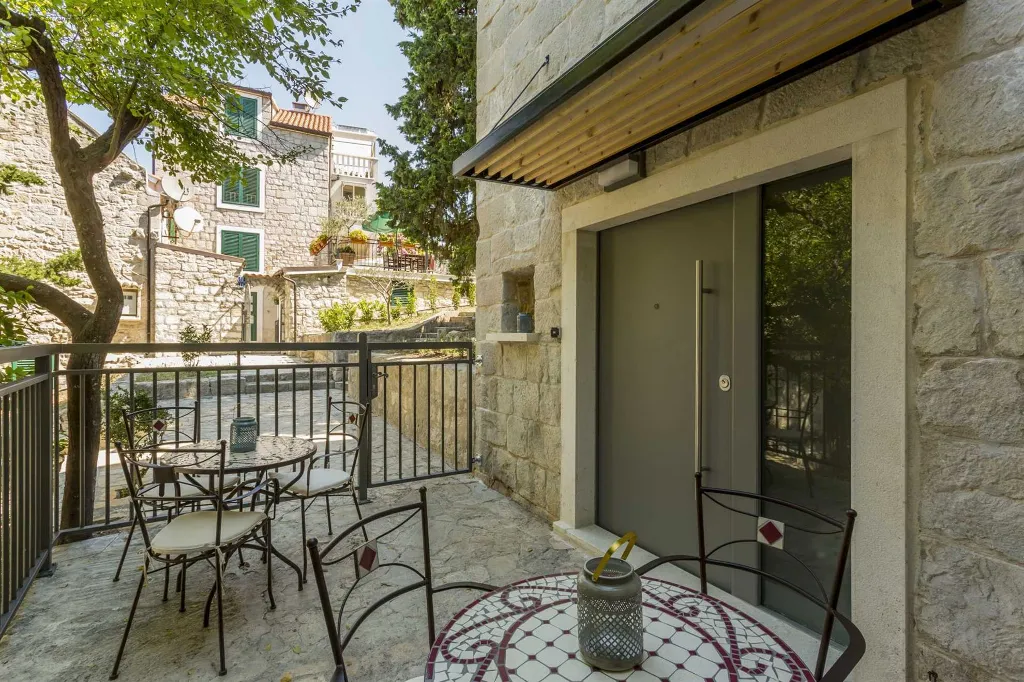 Central Apartment Suite for 3 in Split