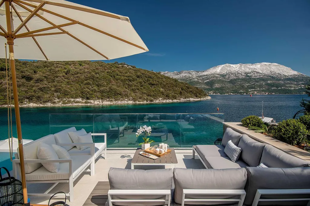 Modern Villa with Infinity Pool in Korcula