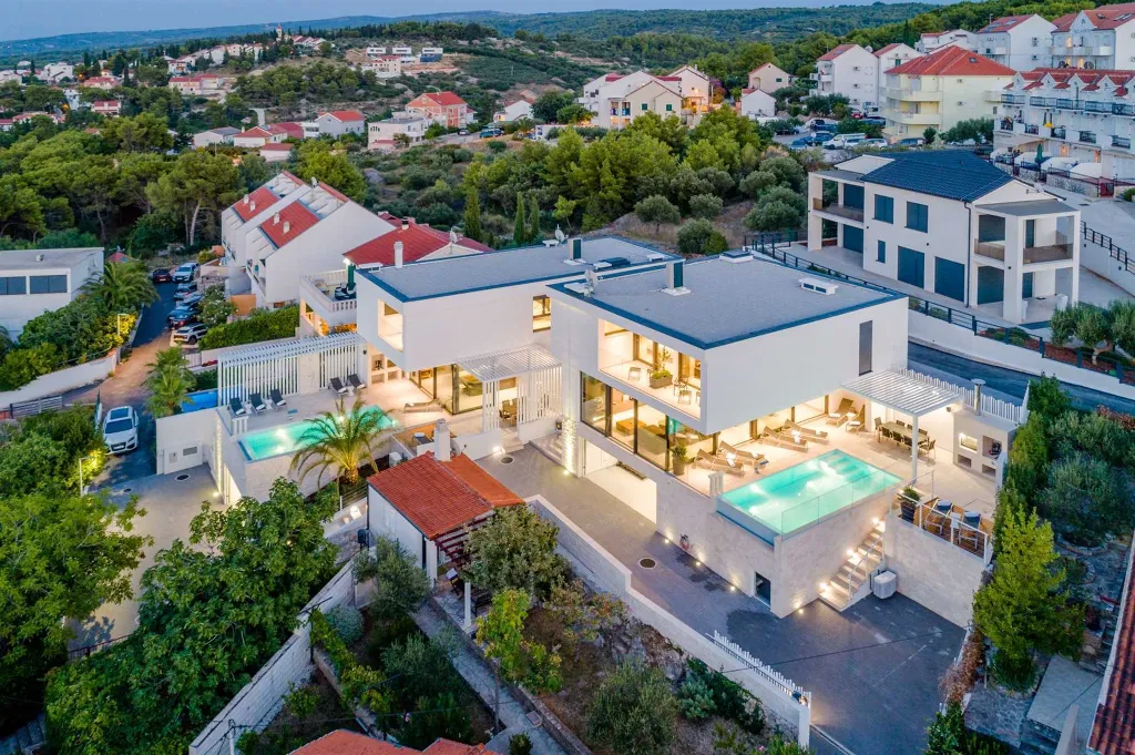 Two-Villa Retreat With Pools in Sutivan