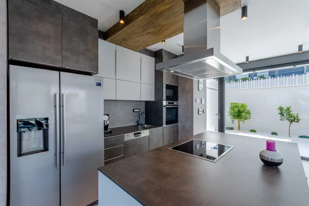 Two-Villa Retreat With Pools in Sutivan