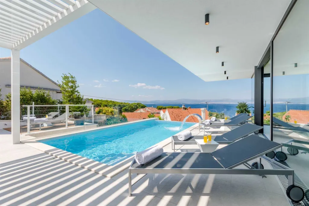 Two-Villa Retreat With Pools in Sutivan