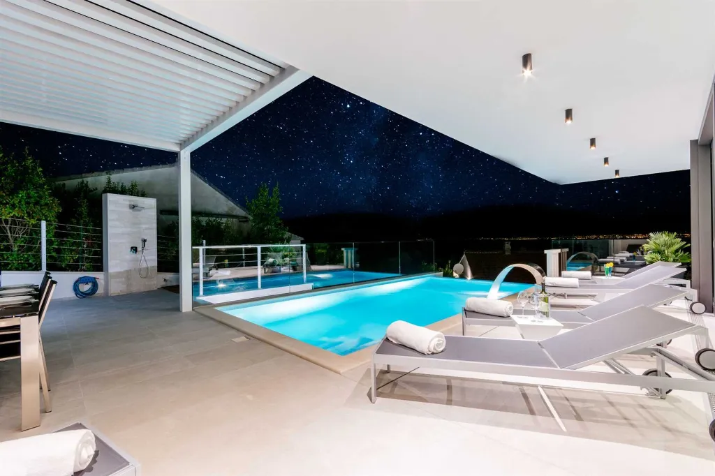 Two-Villa Retreat With Pools in Sutivan