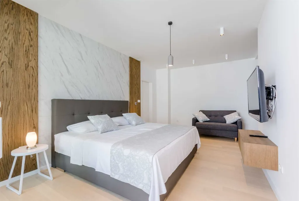 Two-Villa Retreat With Pools in Sutivan
