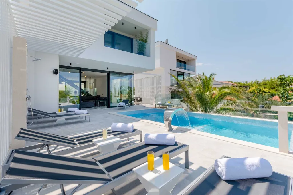 Two-Villa Retreat With Pools in Sutivan