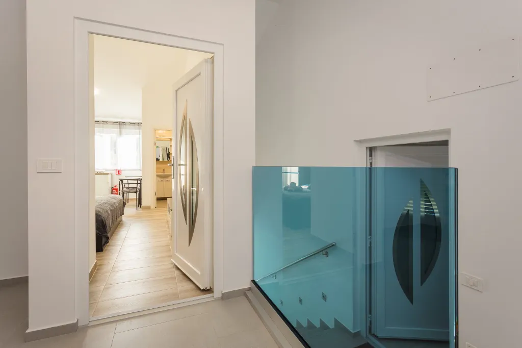 Spacious 7-Bedroom Villa Retreat in Pula