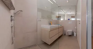 Seaside Infinity Villa with Pool, Rogoznica