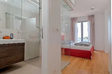 Seaside Infinity Villa with Pool, Rogoznica