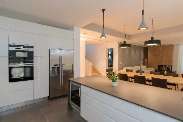 Seaside Infinity Villa with Pool, Rogoznica