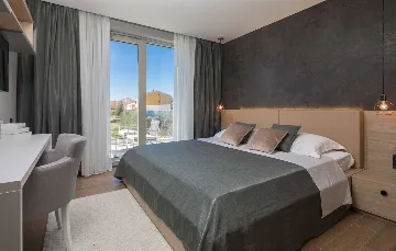 Contemporary Villa Retreat with Pool in Primošten