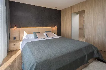 Contemporary Villa Retreat with Pool in Primošten