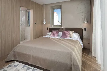 Contemporary Villa Retreat with Pool in Primošten