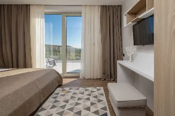 Contemporary Villa Retreat with Pool in Primošten