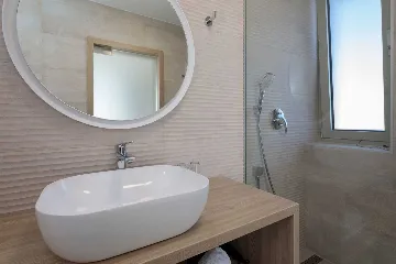 Contemporary Villa Retreat with Pool in Primošten