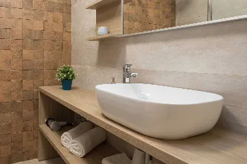 Contemporary Villa Retreat with Pool in Primošten