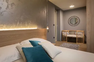 Contemporary Villa Retreat with Pool in Primošten