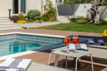 Contemporary Villa Retreat with Pool in Primošten