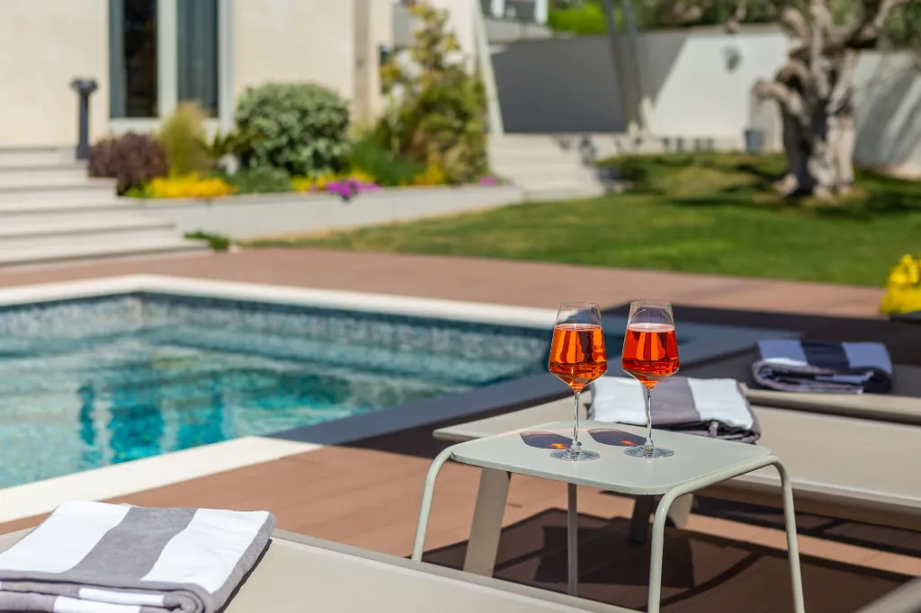 Contemporary Villa Retreat with Pool in Primošten