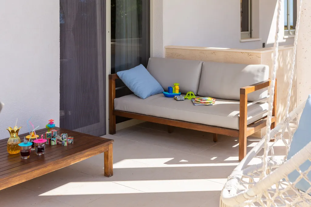 Contemporary Villa Retreat with Pool in Primošten