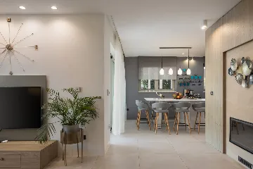 Contemporary Villa Retreat with Pool in Primošten