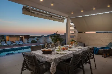 Contemporary Villa Retreat with Pool in Primošten