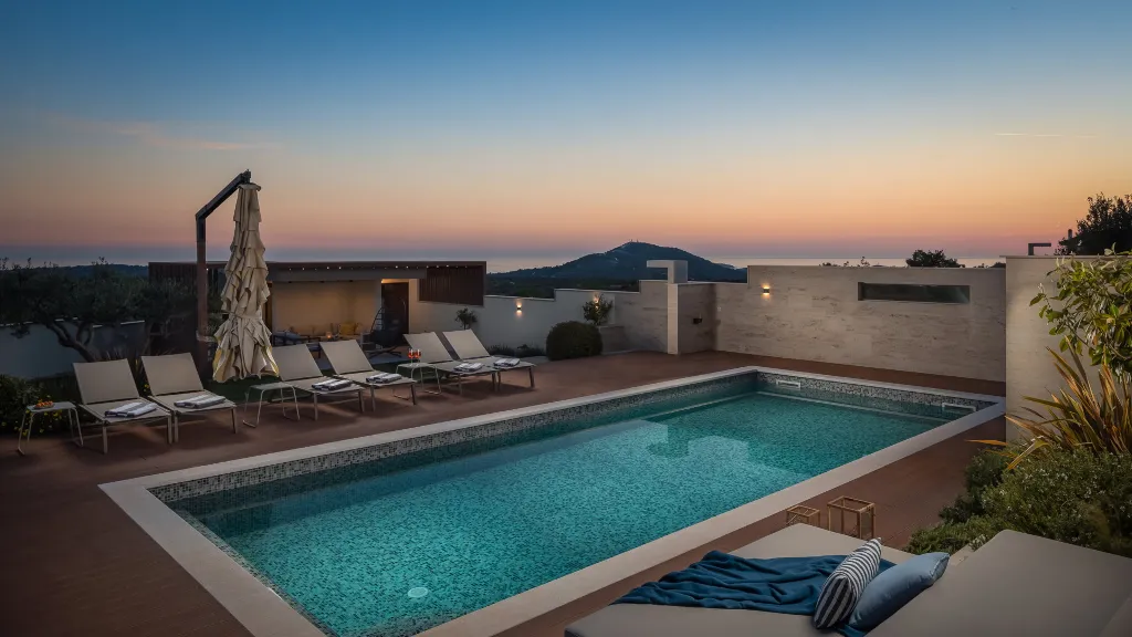 Contemporary Villa Retreat with Pool in Primošten