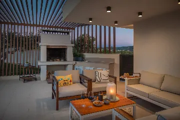 Contemporary Villa Retreat with Pool in Primošten